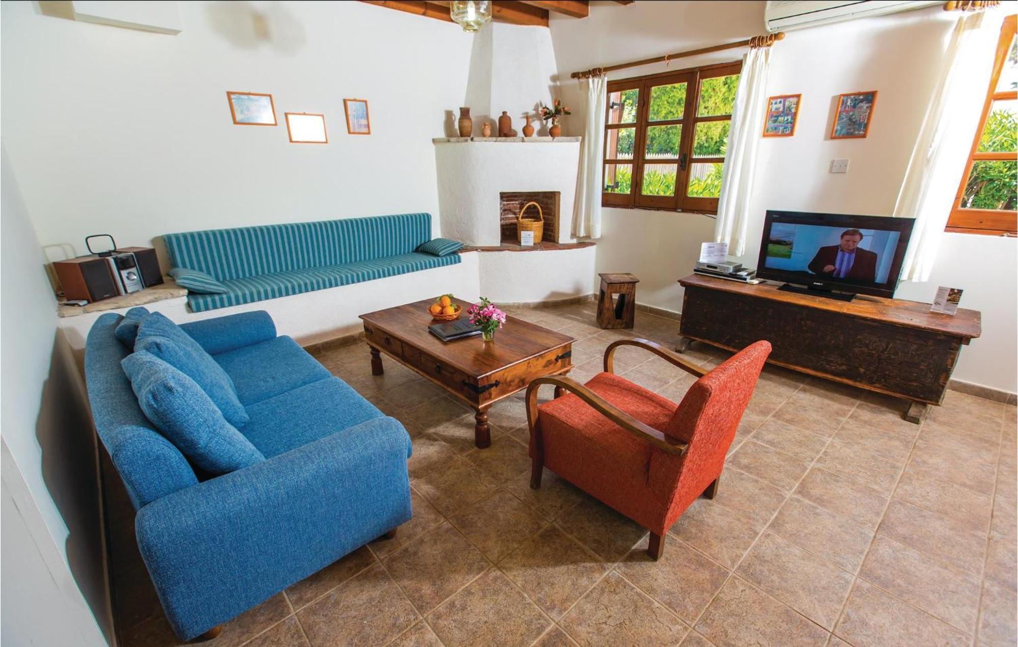 Amazing Home In Pomos With Wifi Екстер'єр фото